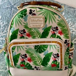 EUC Disney x Loungefly Tropical Hawaiian 🌺 Mickey and Minnie Backpack!